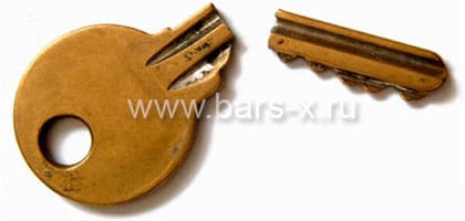 ключ застрял в двери картинка