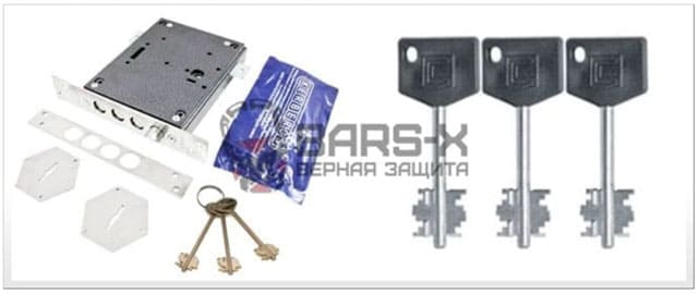 Услуга установки дверных замков во входные двери в Москве картинка