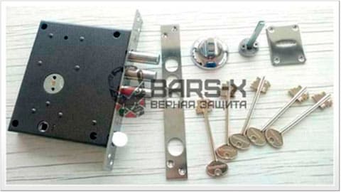 услуги по установке дверных замков картинка